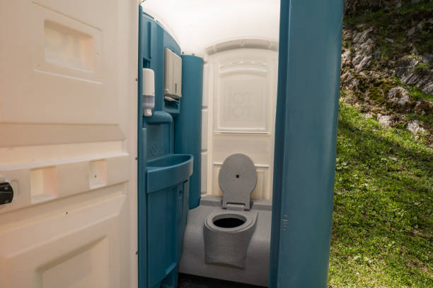 Porta potty rental for festivals in Larch Way, WA