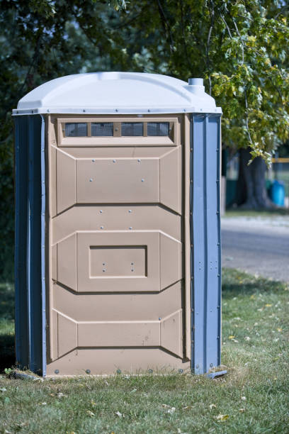Best Wedding porta potty rental  in Larch Y, WA